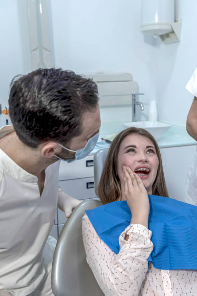 Best Emergency Cosmetic Dentistry (e.g., broken veneers) in El Cerro Mission, NM